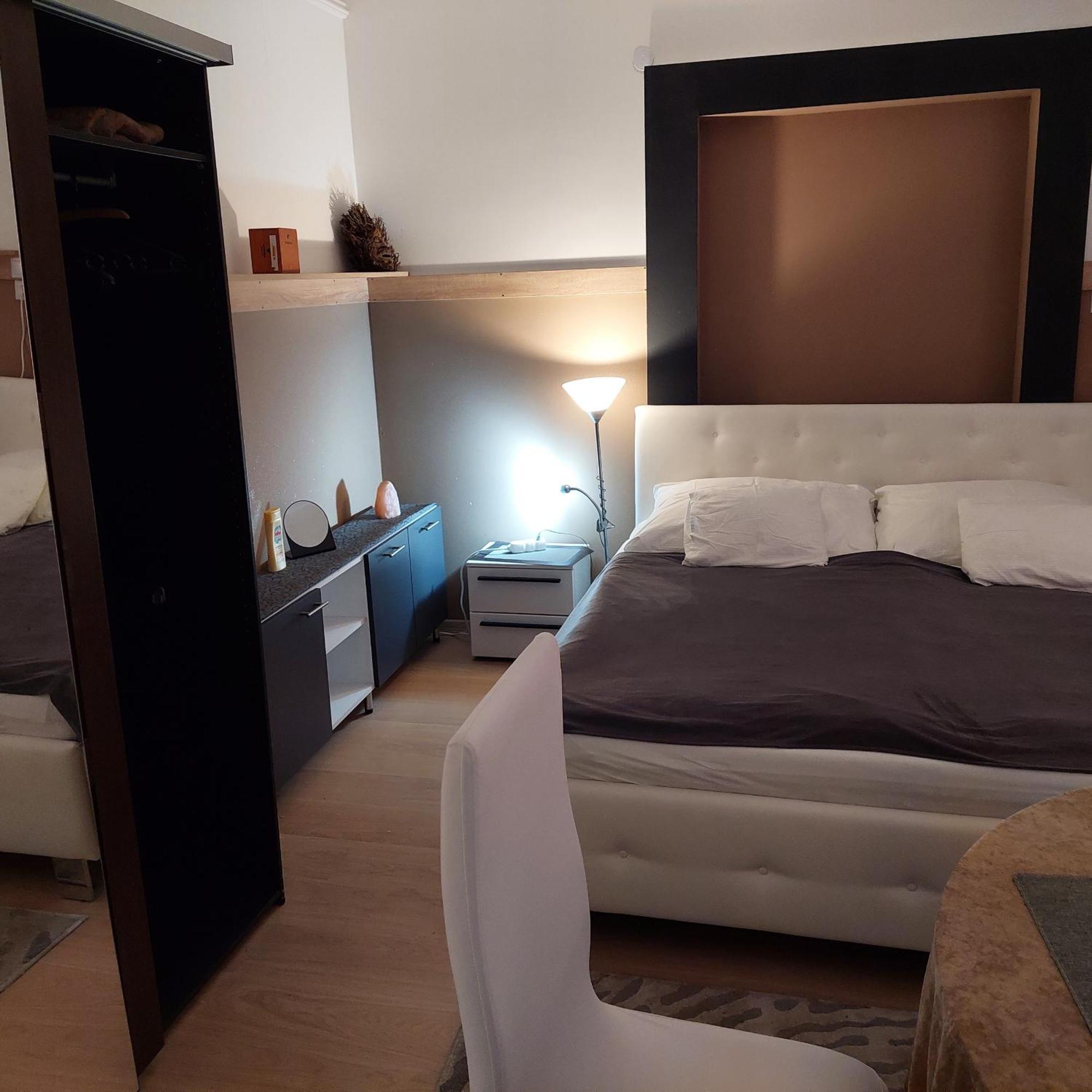 Ujszeged Apartman Exterior foto